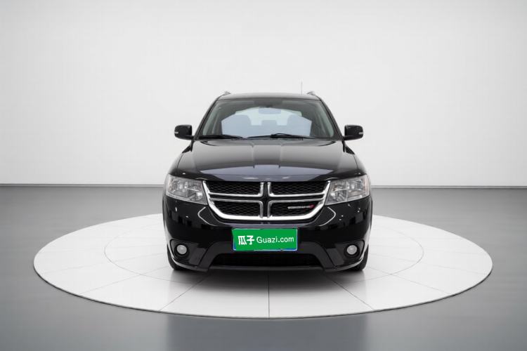 Used Dodge Journey 2013 2.4L Two-Wheel Drive Luxury Version Front