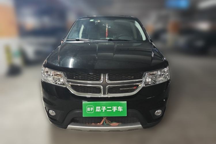 Used Dodge Journey 2013 2.4L Two-Wheel Drive Luxury Version Front