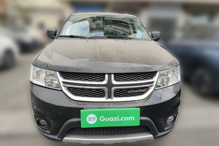 Used Dodge Journey 2013 2.4L Two-Wheel Drive Luxury Version Front