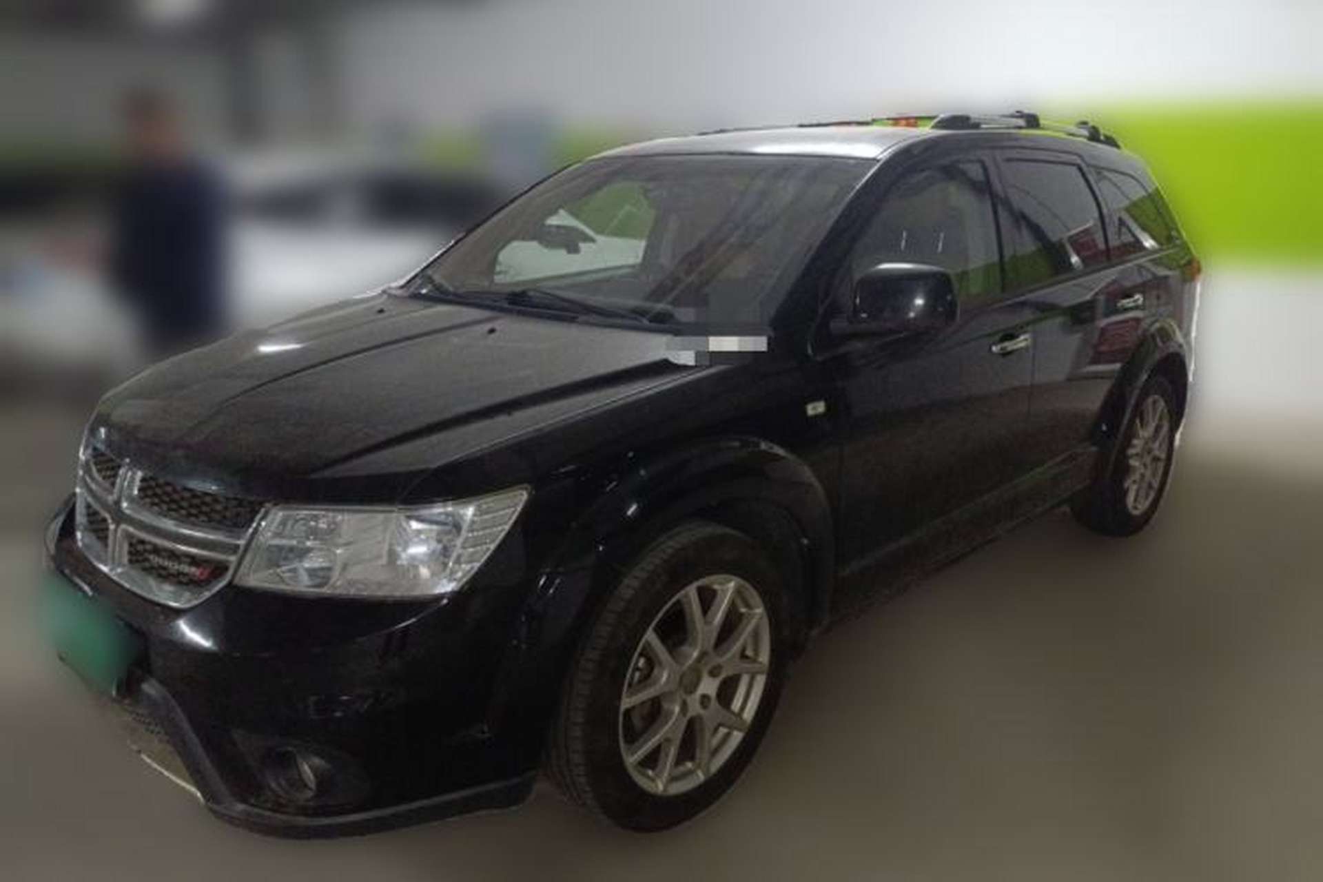 Used Dodge Journey 2013 2.4L Two-Wheel Drive Luxury Version Front Left 45 Deg