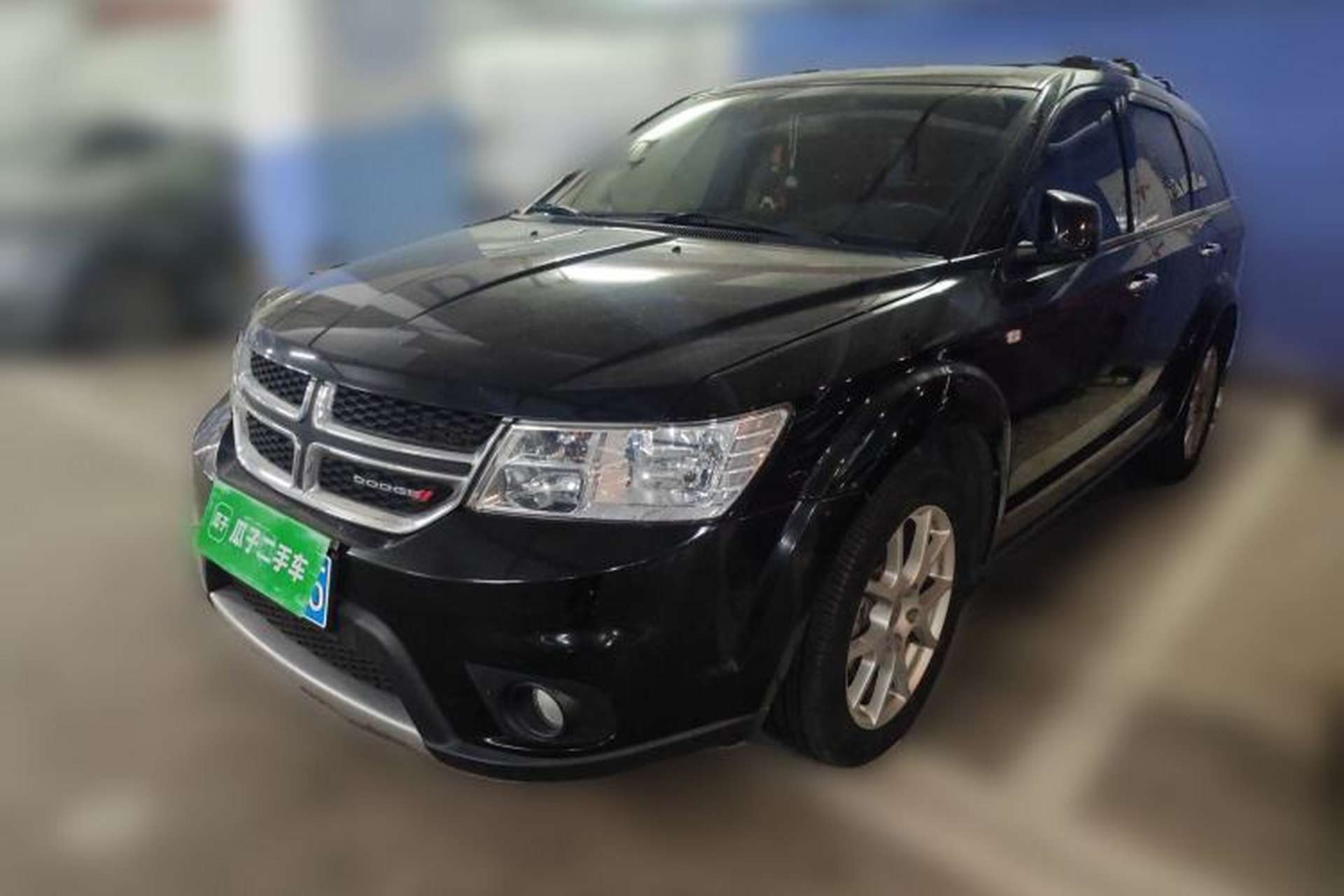 Used Dodge Journey 2013 2.4L Two-Wheel Drive Luxury Version Front Left 45 Deg
