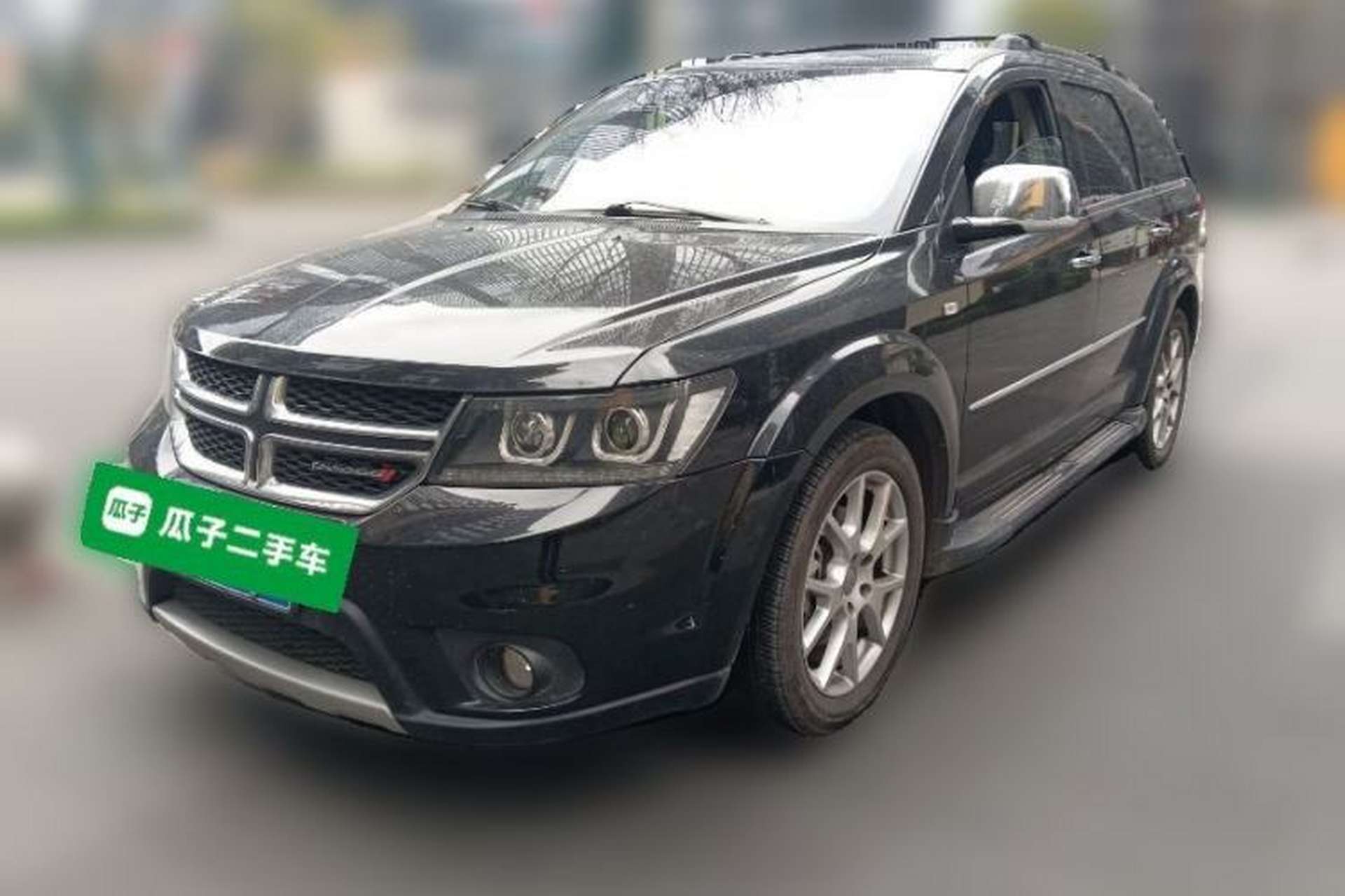 Used Dodge Journey 2013 2.4L Two-Wheel Drive Luxury Version Front Left 45 Deg