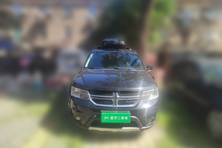 Used Dodge Journey 2013 2.4L Two-Wheel Drive Luxury Version Front