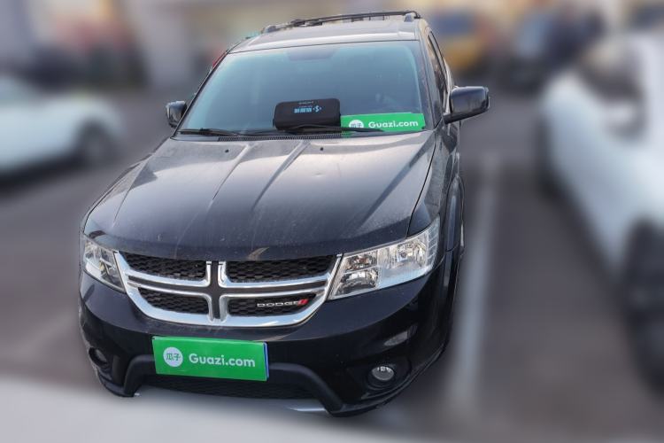 Used Dodge Journey 2013 2.4L Two-Wheel Drive Luxury Version Front
