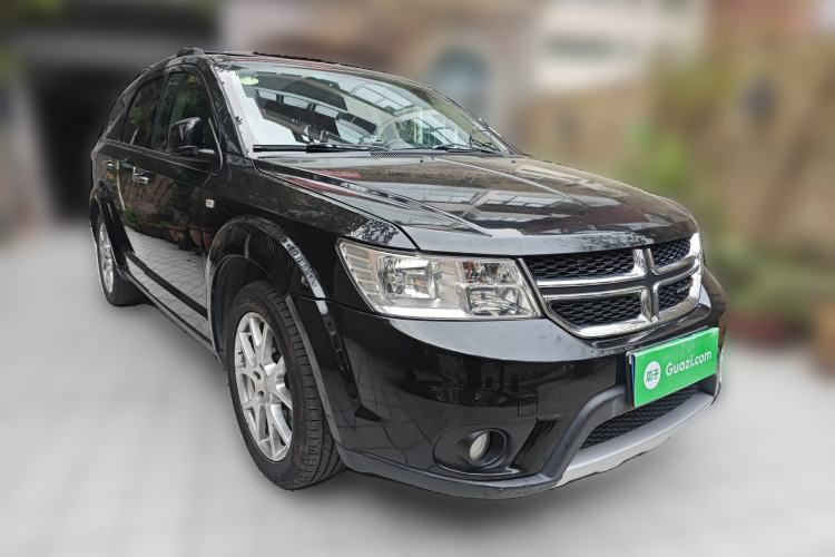 Used Dodge Journey 2013 3.6L Four-Wheel Drive Flagship Edition Front Right 45 Deg