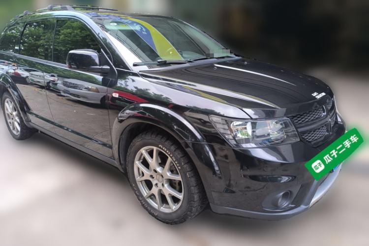 Used Dodge Journey 2013 3.6L Four-Wheel Drive Flagship Edition Front Right 45 Deg