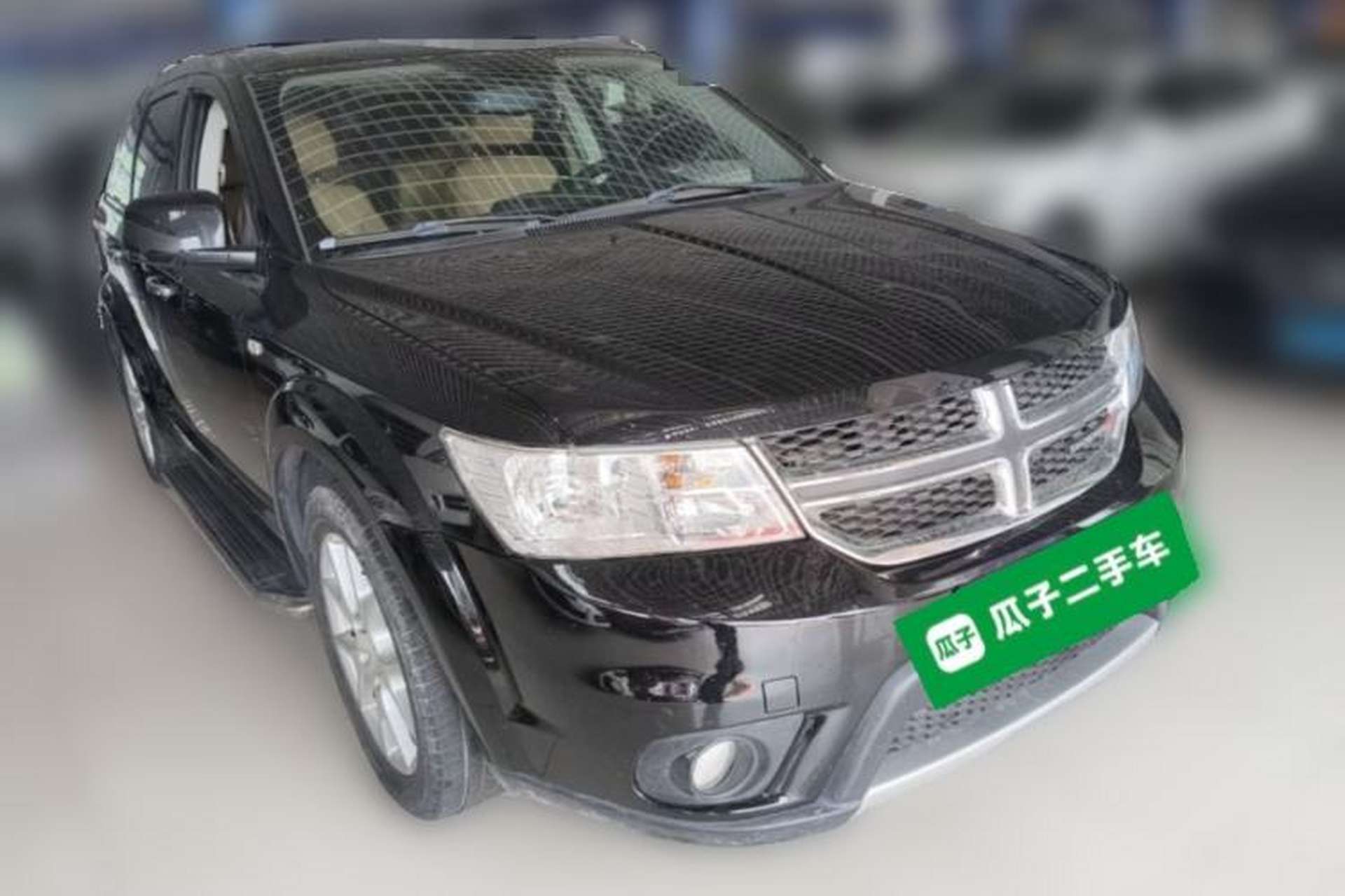 Used Dodge Journey 2013 2.4L Two-Wheel Drive Luxury Version Front Right 45 Deg