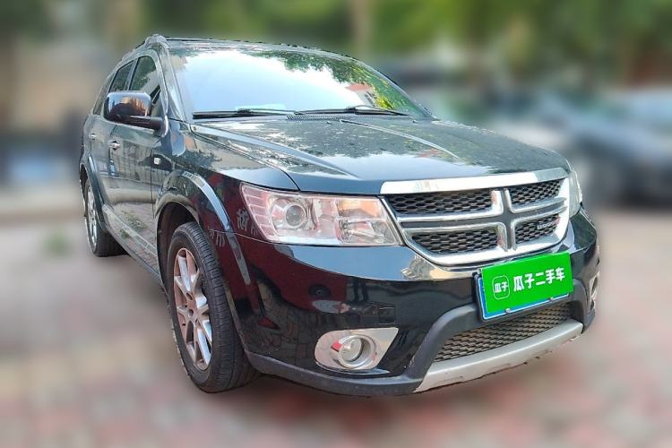 Used Dodge Journey 2013 3.6L Four-Wheel Drive Flagship Edition Front Right 45 Deg