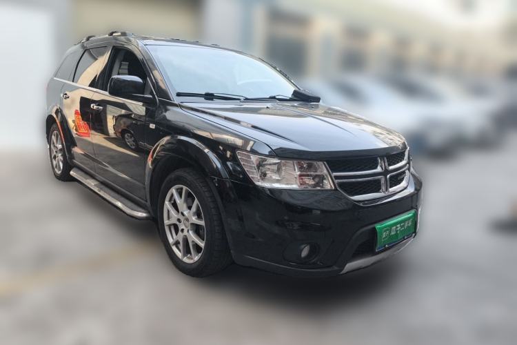 Used Dodge Journey 2013 3.6L Four-Wheel Drive Flagship Edition Front Right 45 Deg