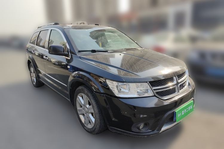 Used Dodge Journey 2013 2.4L Two-Wheel-Drive Smart Edition Front Right 45 Deg