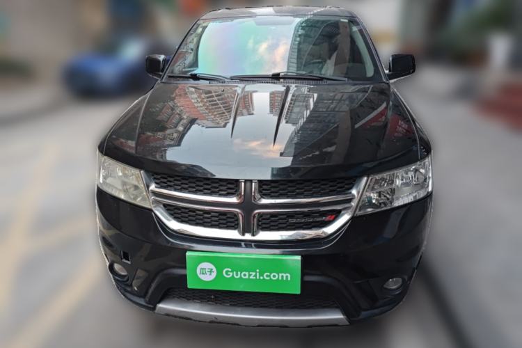 Used Dodge Journey 2013 2.4L Two-Wheel Drive Luxury Version Front