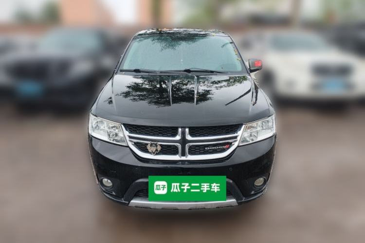 Used Dodge Journey 2013 2.4L Two-Wheel Drive Luxury Version Front