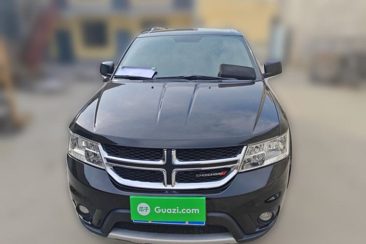 Used Dodge Journey 2013 2.4L Two-Wheel Drive Luxury Version Front