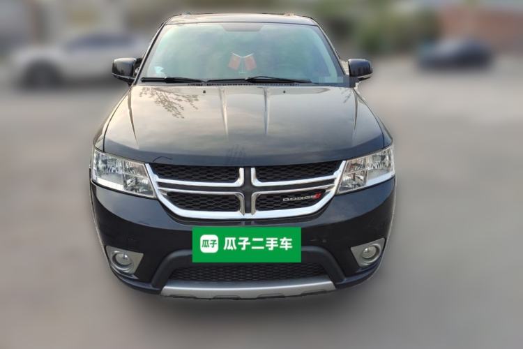 Used Dodge Journey 2013 2.4L Two-Wheel Drive Luxury Version Front