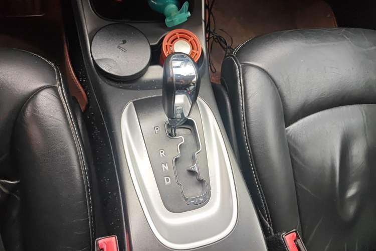 Used Dodge Journey 2013 3.6L Four-Wheel Drive Flagship Edition Gear Lever
