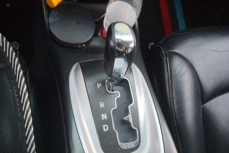 Used Dodge Journey 2013 3.6L Four-Wheel Drive Flagship Edition Gear Lever