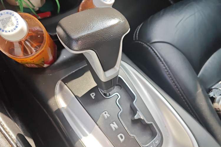 Used Dodge Journey 2013 3.6L Four-Wheel Drive Flagship Edition Gear Lever