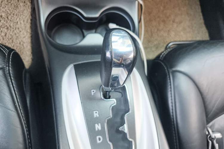 Used Dodge Journey 2013 3.6L Four-Wheel Drive Flagship Edition Gear Lever