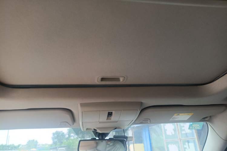 Used Dodge Journey 2013 2.4L Two-Wheel-Drive Smart Edition Headliner