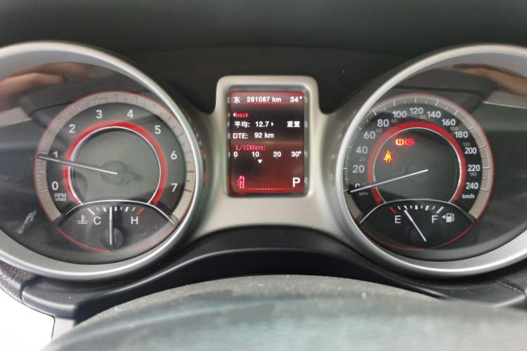 Used Dodge Journey 2013 2.4L Two-Wheel Drive Luxury Version Instrument Cluster