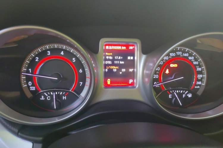 Used Dodge Journey 2013 2.4L Two-Wheel Drive Luxury Version Instrument Cluster