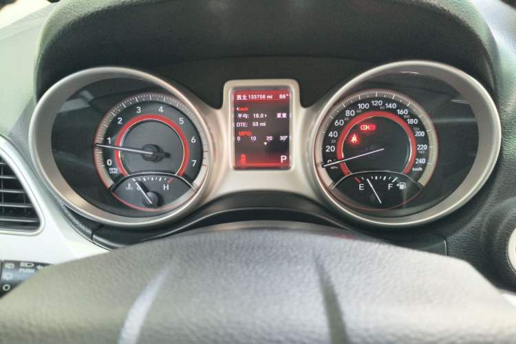 Used Dodge Journey 2013 2.4L Two-Wheel Drive Luxury Version Instrument Cluster