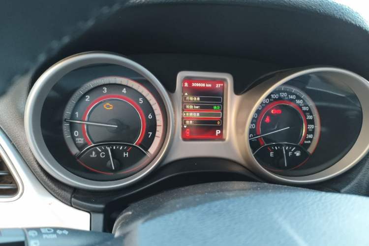 Used Dodge Journey 2013 2.4L Two-Wheel Drive Luxury Version Instrument Cluster