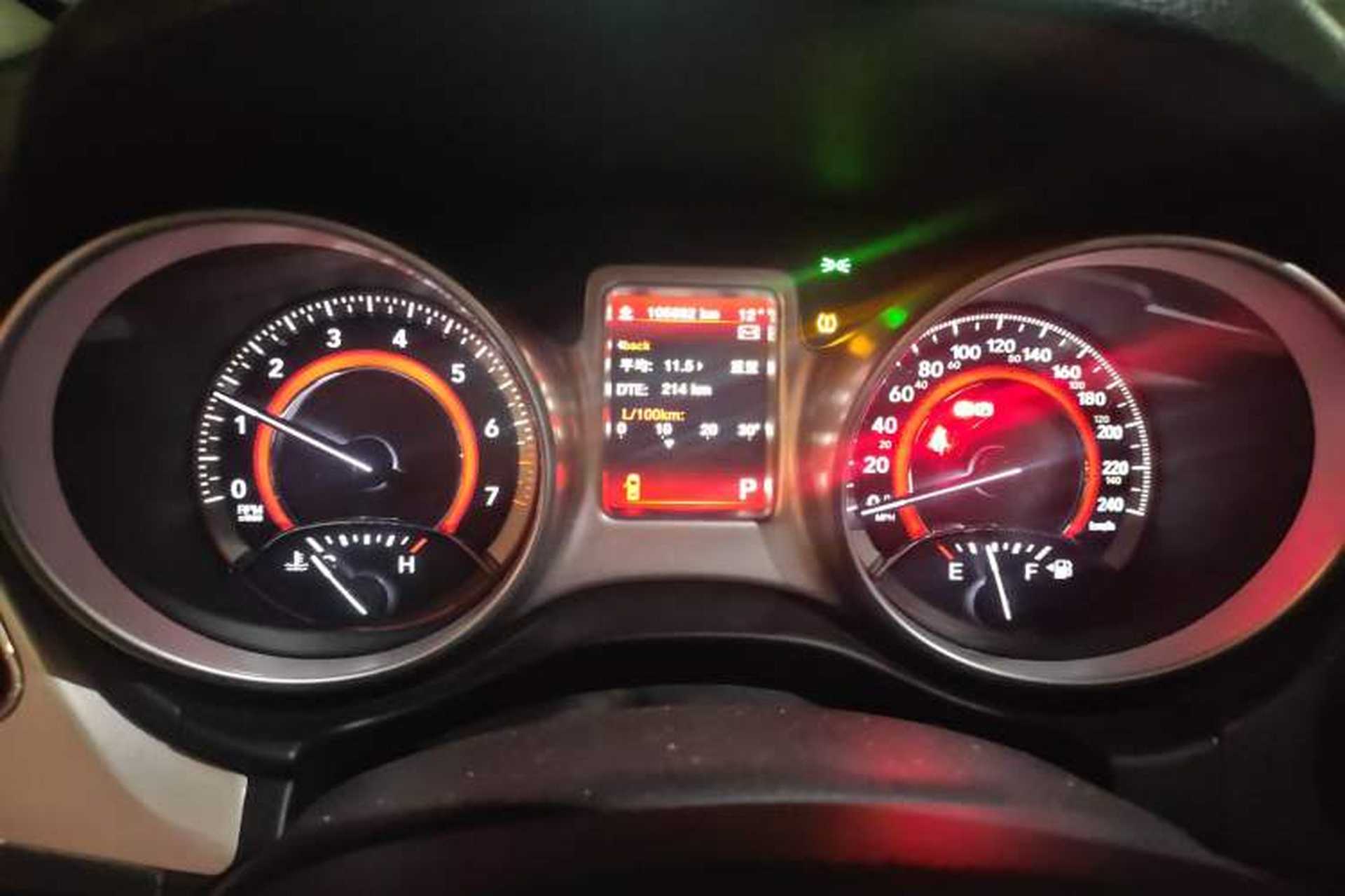 Used Dodge Journey 2013 2.4L Two-Wheel Drive Luxury Version Instrument Cluster