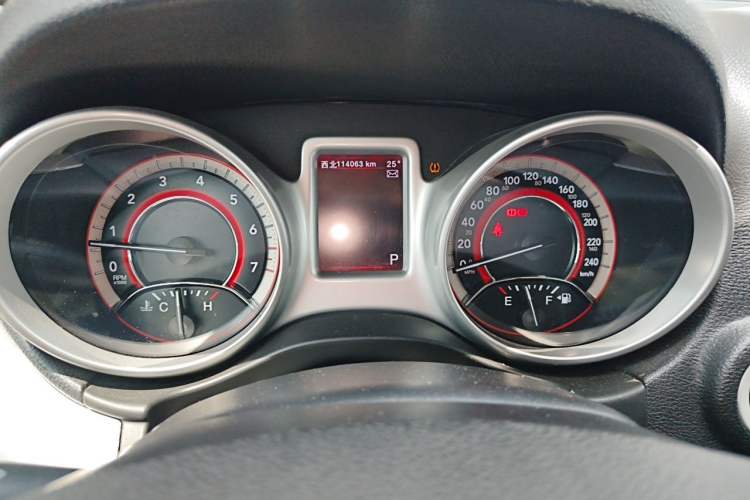 Used Dodge Journey 2013 2.4L Two-Wheel Drive Luxury Version Instrument Cluster
