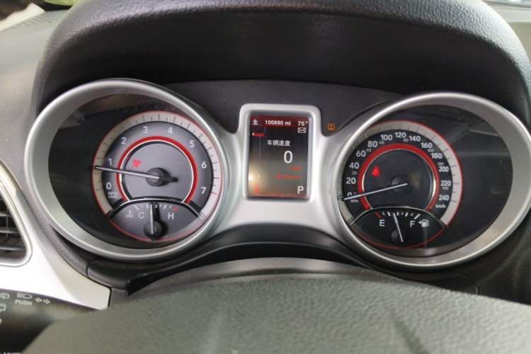 Used Dodge Journey 2013 2.4L Two-Wheel Drive Luxury Version Instrument Cluster