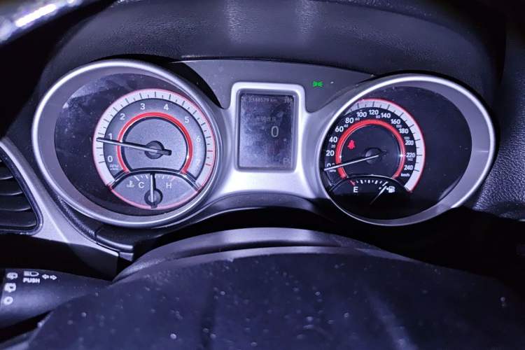 Used Dodge Journey 2013 2.4L Two-Wheel Drive Luxury Version Instrument Cluster
