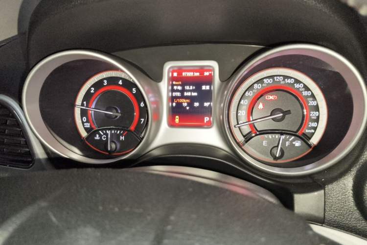 Used Dodge Journey 2013 2.4L Two-Wheel Drive Luxury Version Instrument Cluster