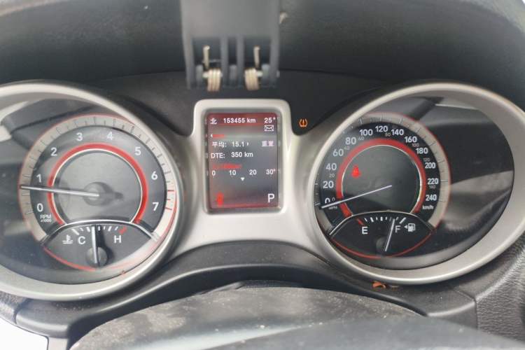 Used Dodge Journey 2013 2.4L Two-Wheel Drive Luxury Version Instrument Cluster