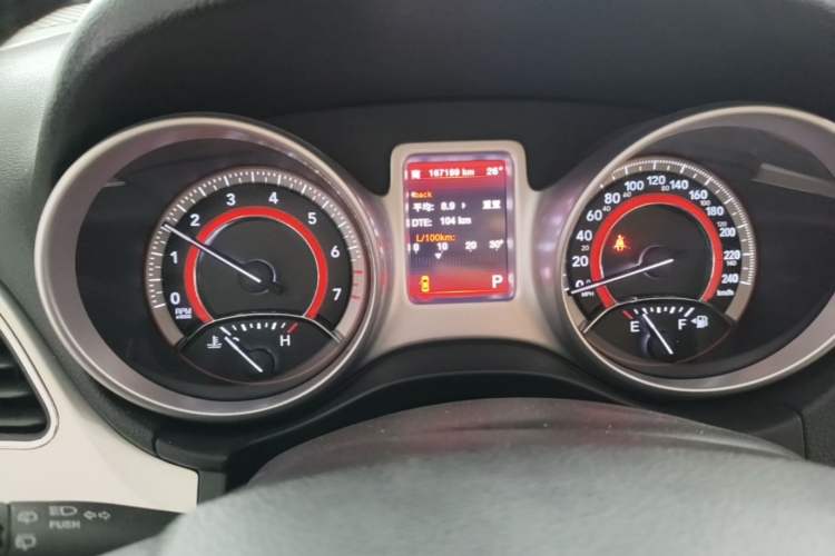 Used Dodge Journey 2013 2.4L Two-Wheel Drive Luxury Version Instrument Cluster