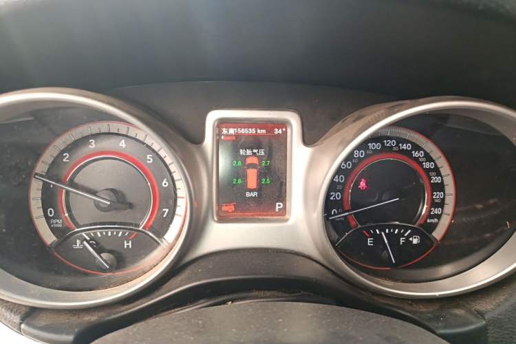 Used Dodge Journey 2013 2.4L Two-Wheel Drive Luxury Version Instrument Cluster