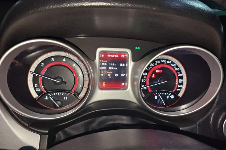 Used Dodge Journey 2013 2.4L Two-Wheel Drive Luxury Version Instrument Cluster