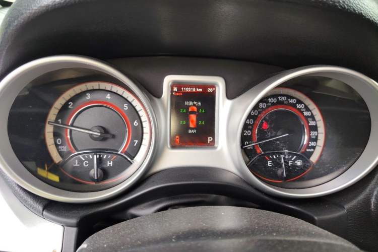 Used Dodge Journey 2013 2.4L Two-Wheel Drive Luxury Version Instrument Cluster