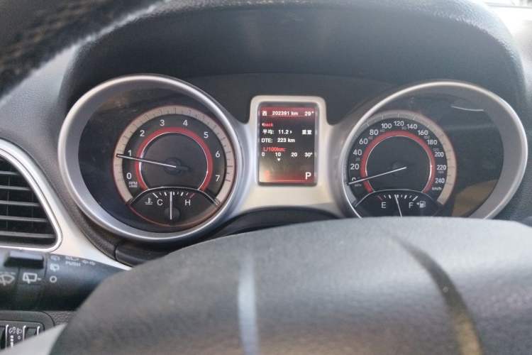 Used Dodge Journey 2013 2.4L Two-Wheel Drive Luxury Version Instrument Cluster