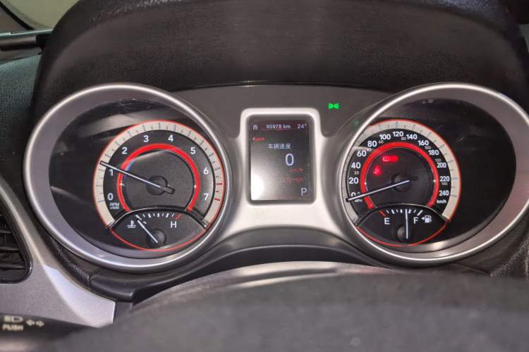 Used Dodge Journey 2013 2.4L Two-Wheel Drive Luxury Version Instrument Cluster