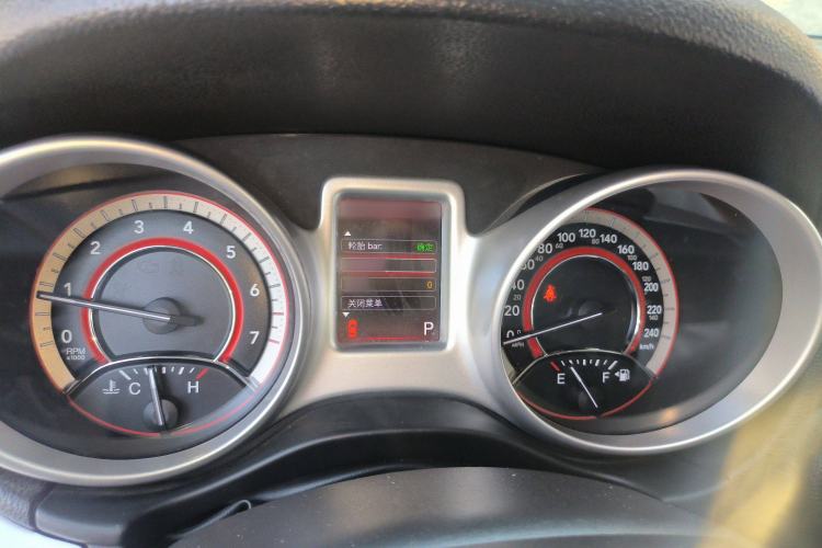 Used Dodge Journey 2013 2.4L Two-Wheel Drive Luxury Version Instrument Cluster
