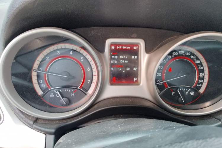 Used Dodge Journey 2013 2.4L Two-Wheel Drive Luxury Version Instrument Cluster