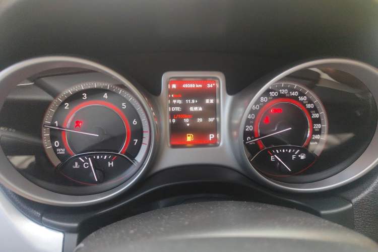 Used Dodge Journey 2013 2.4L Two-Wheel Drive Luxury Version Instrument Cluster