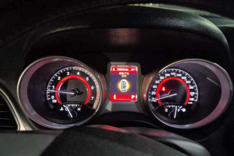 Used Dodge Journey 2013 2.4L Two-Wheel Drive Luxury Version Instrument Cluster