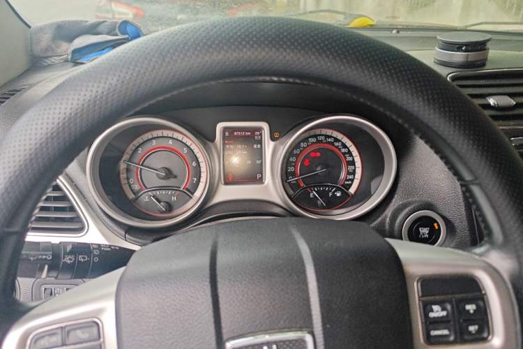 Used Dodge Journey 2013 2.4L Two-Wheel Drive Luxury Version Instrument Cluster