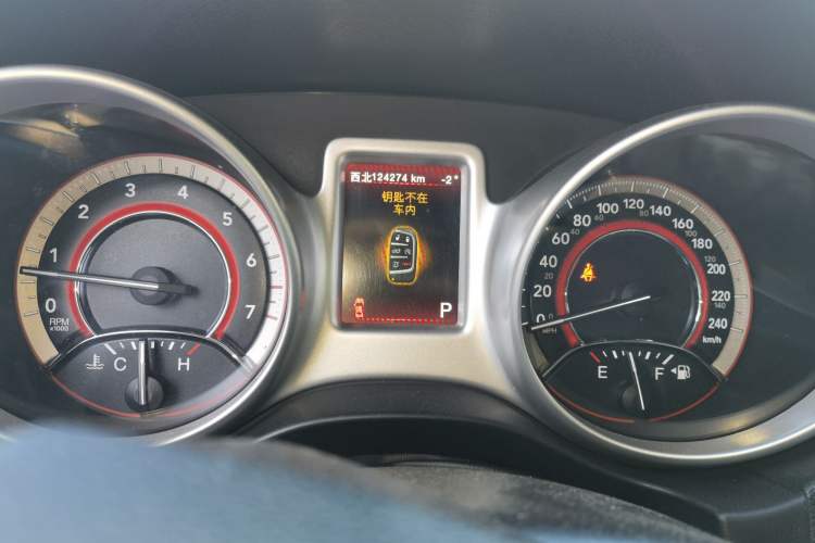 Used Dodge Journey 2013 2.4L Two-Wheel Drive Luxury Version Instrument Cluster