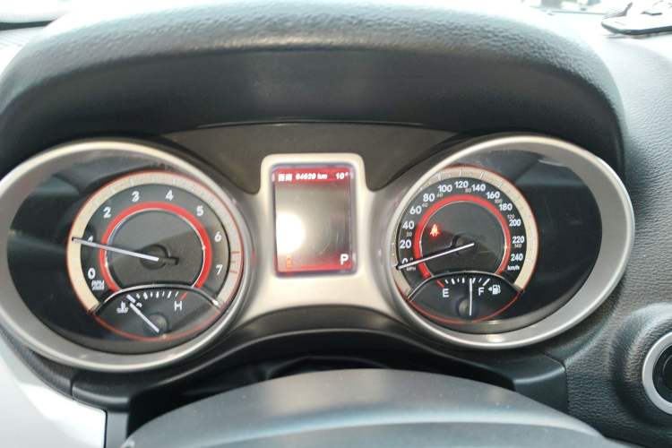 Used Dodge Journey 2013 2.4L Two-Wheel Drive Luxury Version Instrument Cluster
