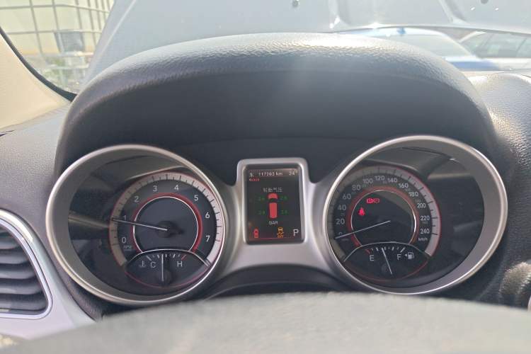 Used Dodge Journey 2013 2.4L Two-Wheel Drive Luxury Version Instrument Cluster