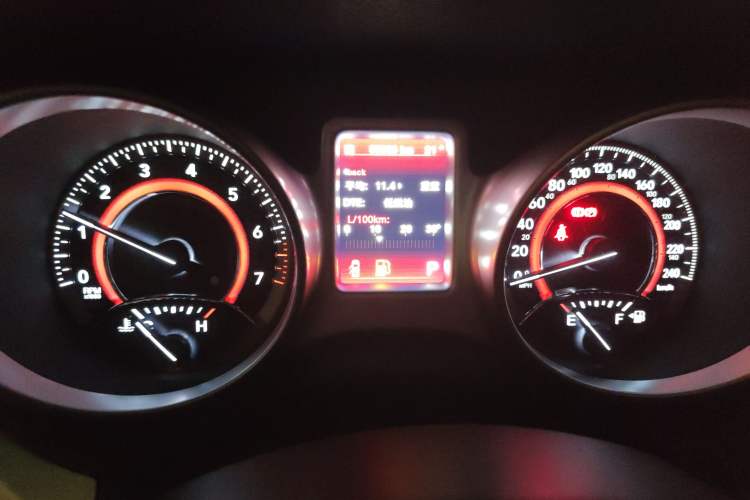 Used Dodge Journey 2013 2.4L Two-Wheel Drive Luxury Version Instrument Cluster