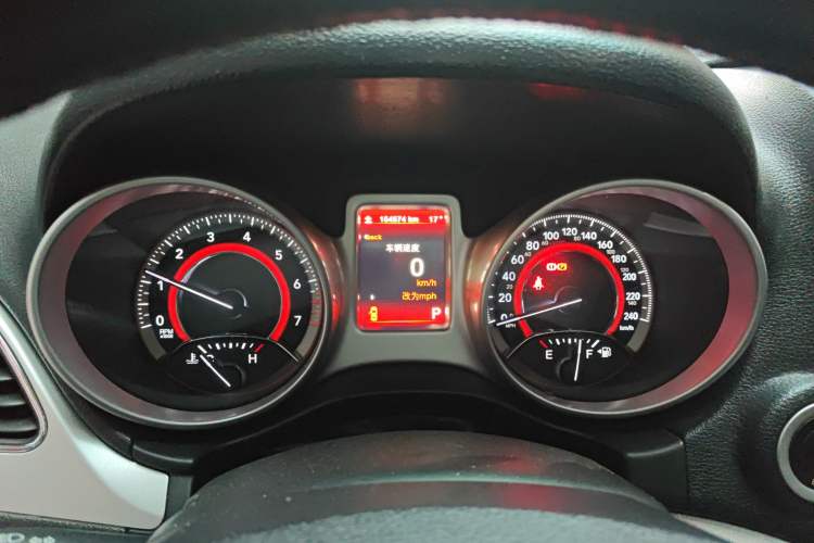 Used Dodge Journey 2013 2.4L Two-Wheel Drive Luxury Version Instrument Cluster