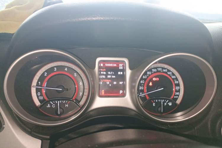 Used Dodge Journey 2013 2.4L Two-Wheel Drive Luxury Version Instrument Cluster